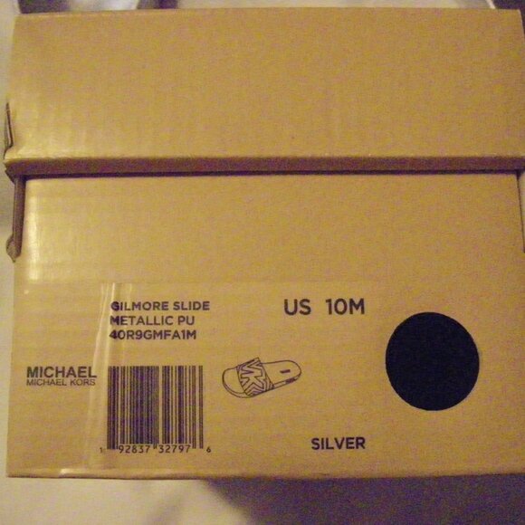 Michael Kors Gilmore Slides Metallic Silver MK Logo Women's Size 10 New In Box - Picture 3 of 15